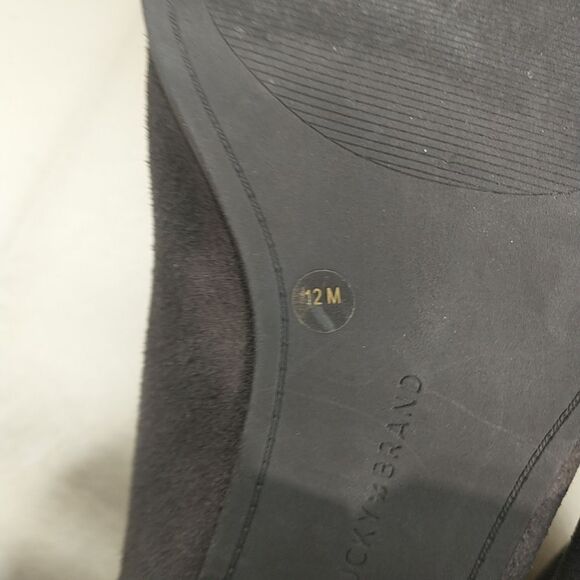 Lucky Brand Women’s SZ 12 M Jabilo Boot Suede Gray. Condition is Pre-owned. - Picture 9 of 12